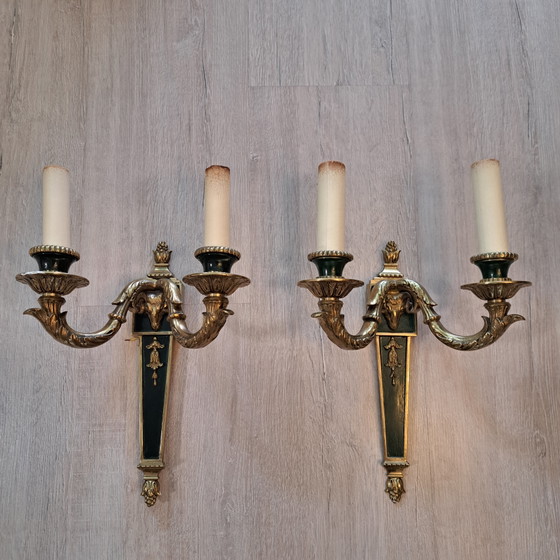 Pair of Vintage Ram's Head Wall Sconces – Louis XVI / Empire Style – Green & Gold – Wall lights, Brass (photo 5 of 10)
