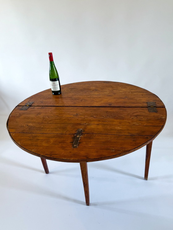 Image 1 of Table demi-lune en pin du XIXe siècle