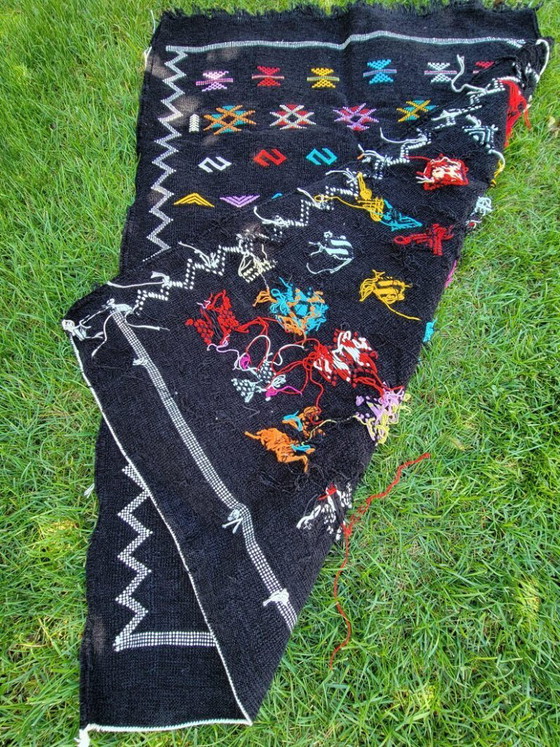 Image 1 of Klein zwart Berberkleed: Handgeknoopt wollen Marokkaans Kilim 2mx3m