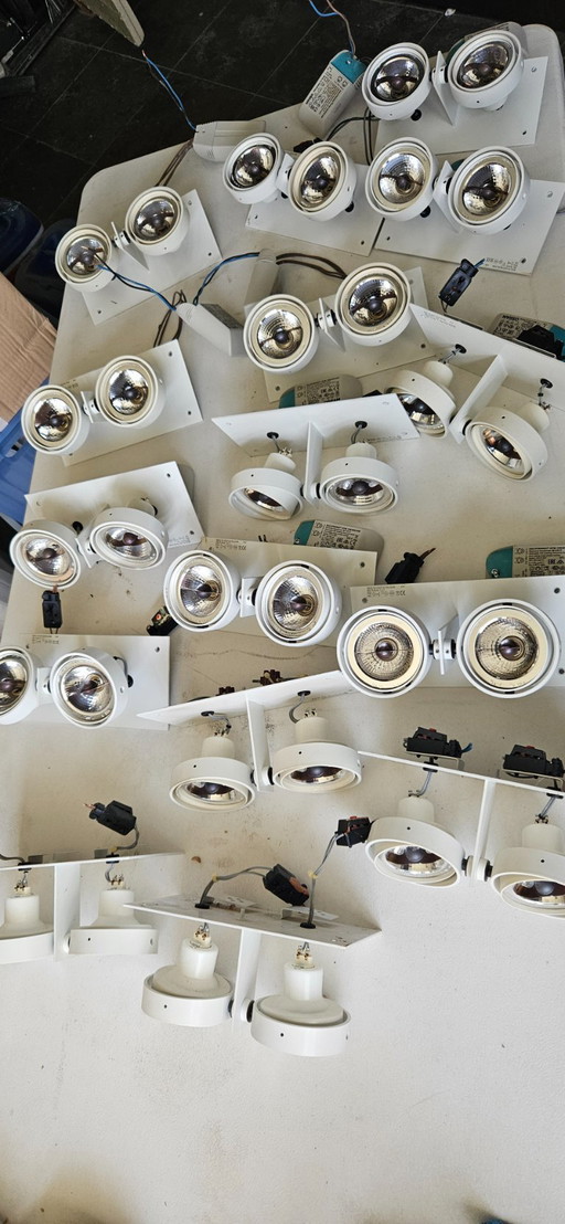 Delta Light: 16x Recessed Spotlights With 2 Lamps Each