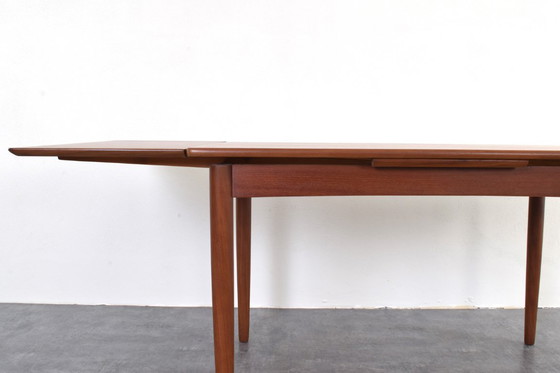 Image 1 of Table de salle à manger extensible en teck danois, style milieu du XXe siècle, années 1960.