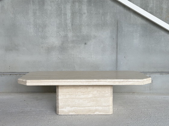 Image 1 of Table basse vintage en travertin