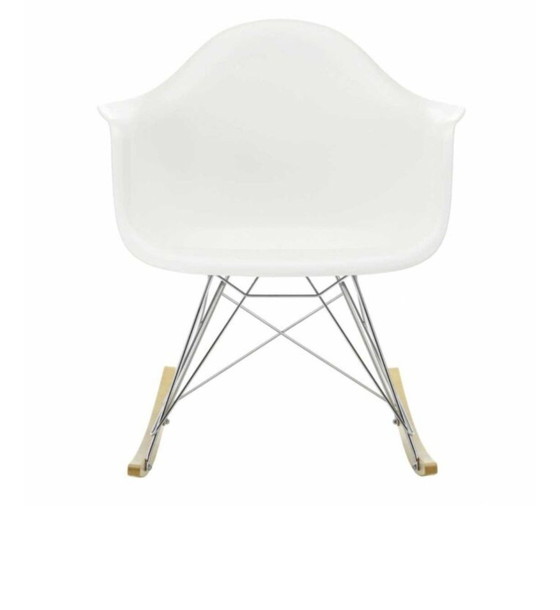 Image 1 of Vitra eames schommelstoel