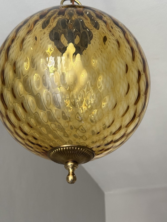 Image 1 of Lampada a sfera in vetro vintage giallo ocra