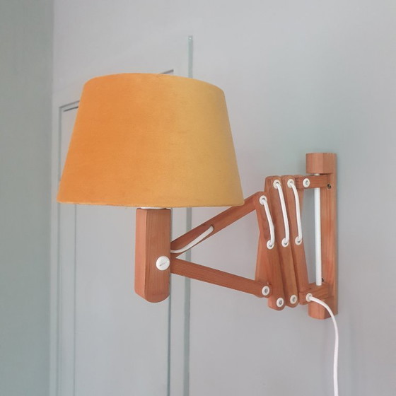 Image 1 of Lampe ciseaux vintage en bois Ikea des années 1980.