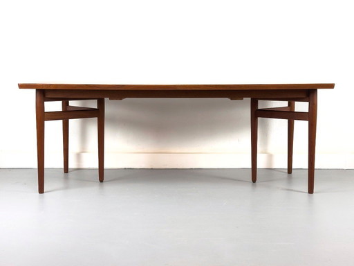 Model 201 Teakhouten eettafel van Arne Vodder voor Sibast, jaren 60