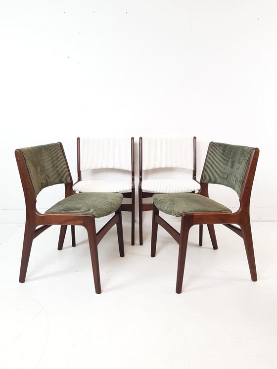 Image 1 of 8 sedie da tavolo da pranzo modello 89 di Erik Buch, in teak, appena rivestite