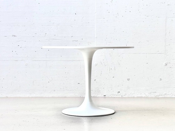 IKEA Docksta Runder Tulip-Tisch in Weiss – Esstische, Other, Vintage (photo 6 of 13)