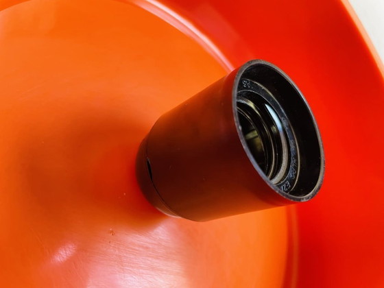 Image 1 of Lampada a sospensione arancione in acrilico della modernità di metà secolo, anni '60