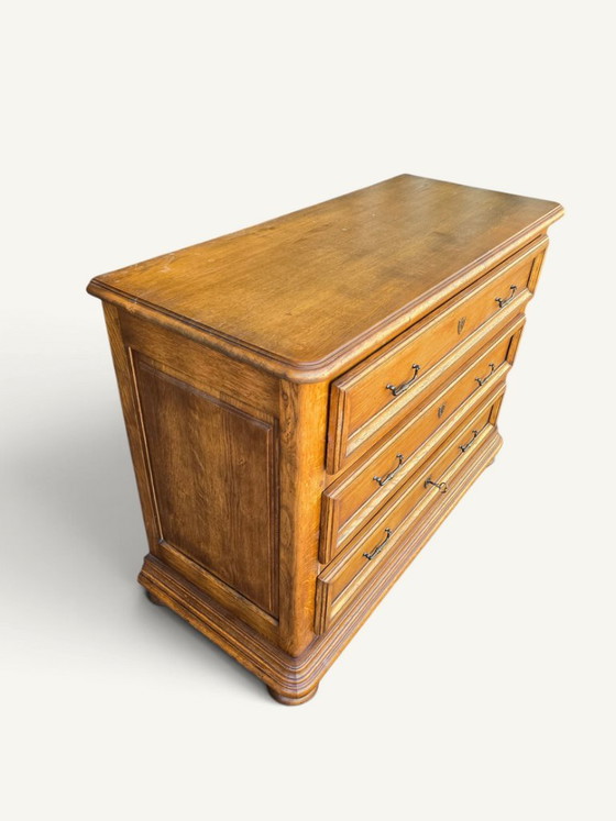 Antieke eikenhouten commode met drie laden in de Lodewijk XIII-stijl. – Ladekasten, Metal, Wood (photo 5 of 5)