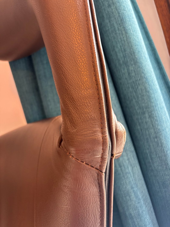Image 1 of Poltrona Biki di Toshiyuki Kita per Cassina, in pelle marrone cioccolato, girevole, pezzo da collezione.