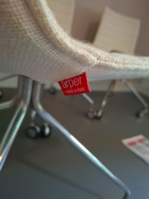 4 sillas de diseño Arper Catifa 53 – bureaustoelen, Metal, Textile (photo 2 of 5)