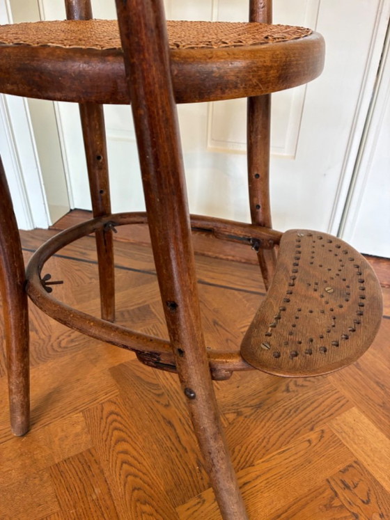 Thonet Hochstuhl 1895 – Stühle und Loungesessel, Rattan, Wood (photo 4 of 9)