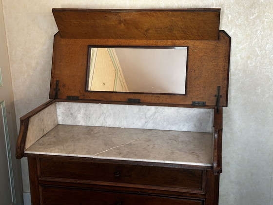 Image 1 of Commode de toilette XIX e s en noyer et marmo stile Luigi Filippo 