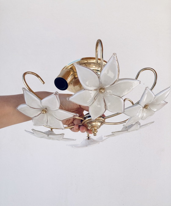 Vintage Italian Murano Floral Ceiling Light, 6 White Hand-Blown Glass Flowers, Metal (photo 8 of 8)