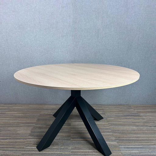 Gispen Dukdalf 120 Ronde Tafel