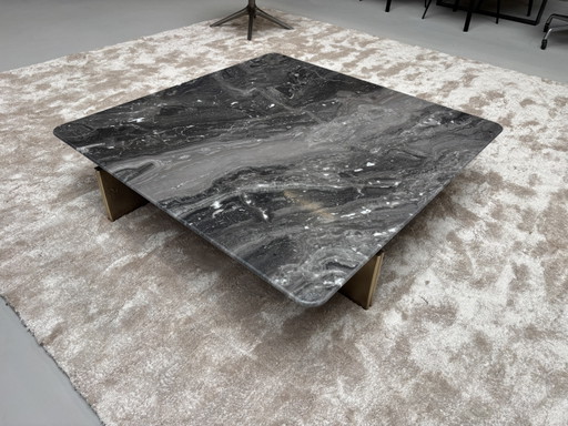 Minotti Yves coffeetable 120x120cm Grigio Orobico marble