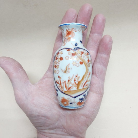 2 Jarrones Imari miniatura China, Porcelana, Azul (foto 6 de 6)