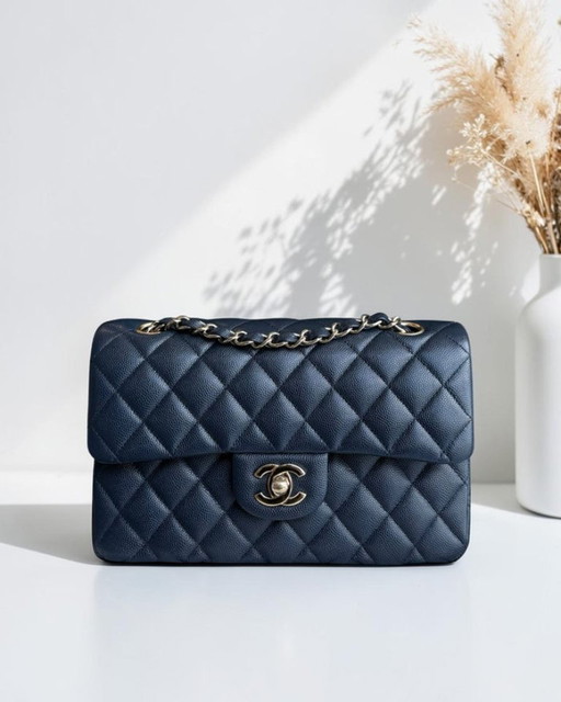 Chanel Classic Flap Small - Caviar 23CM Gewatteerd Donker Middernachtblauw Gouden Hardware Serie 27