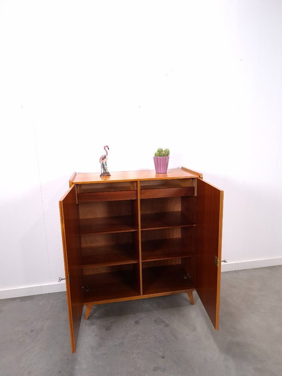 Image 1 of Kledingkast met legplanken en lades