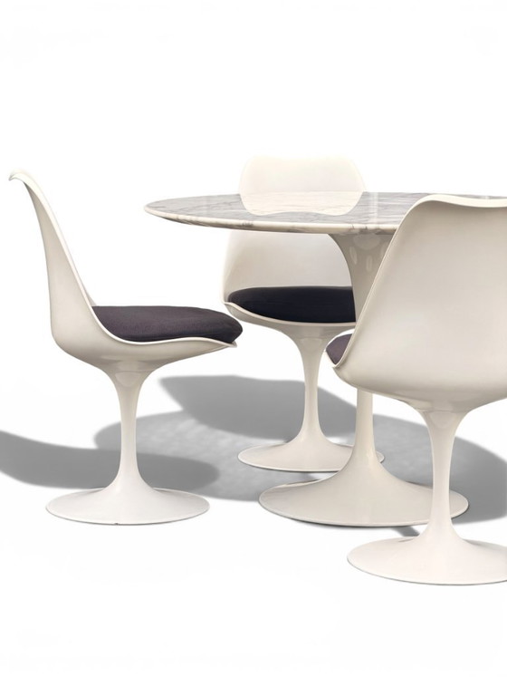 Image 1 of Knoll Tulip Dining Set by Eero Saarinen - Marble Table & 4 Chairs (Circa 1970)