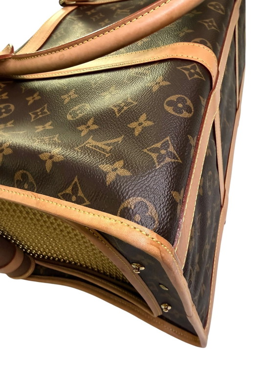 Image 1 of Louis Vuitton reistas met hondenmotief