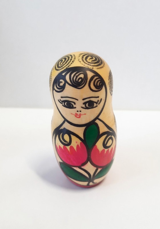 Image 1 of Autentiche bambole Matrioska tinte a mano – Set completo di 5