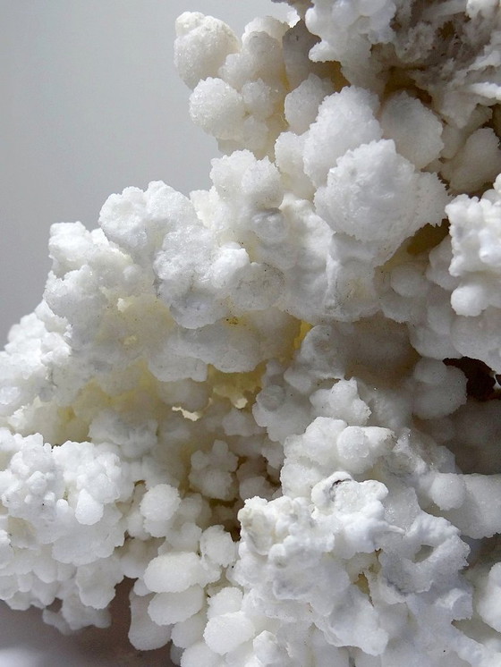 Image 1 of Collezione di minerali, esemplare antico di aragonite bianca dal Messico, +3,2 kg