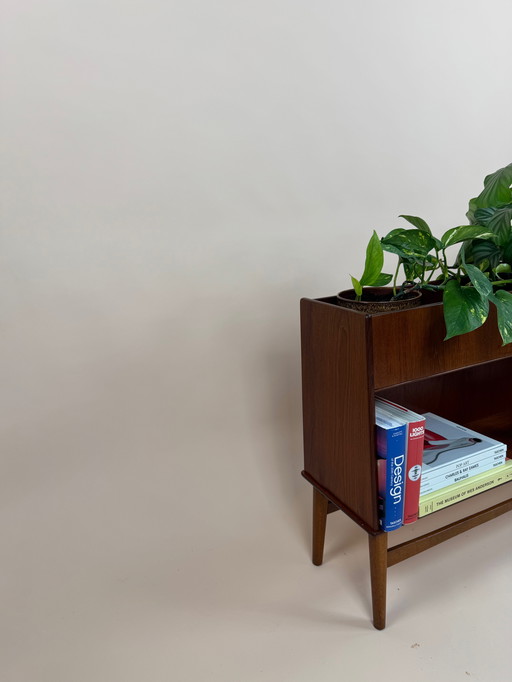 Jardinière et bibliothèque danoises du Mid Century - Design élégant et fonctionnel
