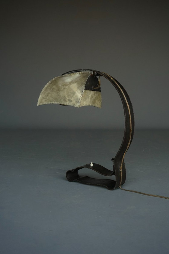 Amsterdam School metal & parchment Desk Lamp. 1920s – Reading Lamp (photo 10 of 20)