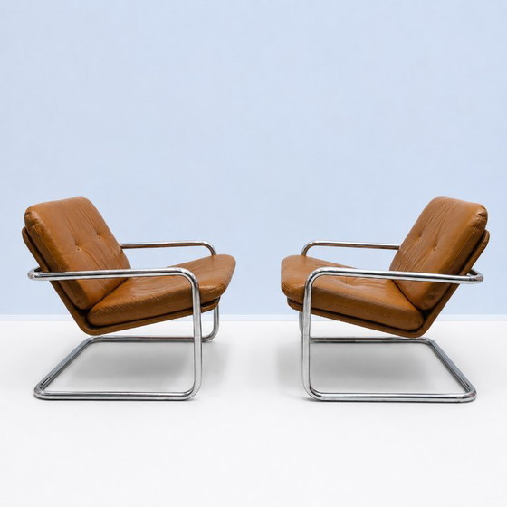 Image 1 of Paire de fauteuils CUIR, cantilever par H. Pfalzberger (CH) années 60