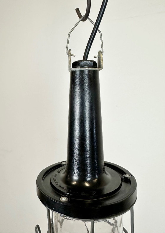 Image 1 of Vintage industriële bakelieten hanglamp, jaren 60