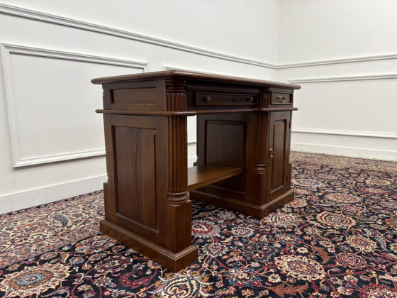 Klein Klassiek Engels Bureau Met Groen Leder – Leather, Wood (photo 5 of 17)