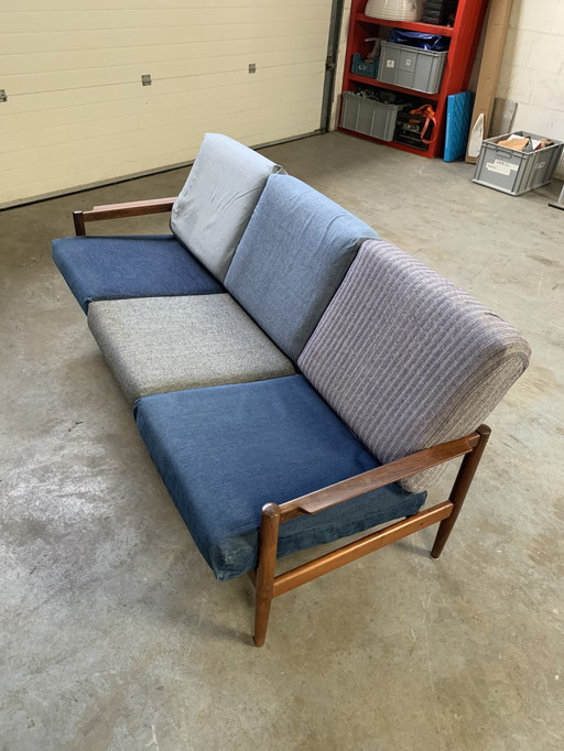 Banc et 2 chaises en bois de palissandre du Mid Century