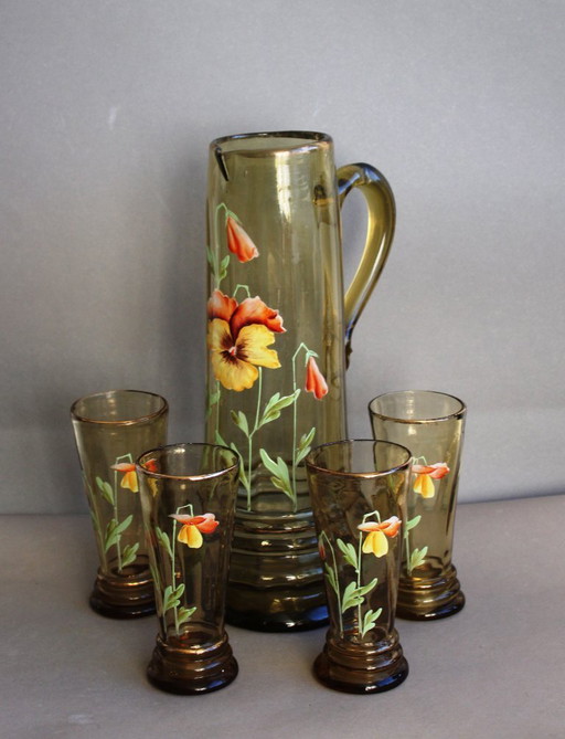 Antike hohe Bierkanne Krug grünes Glas Emailmalerei Blumen um 1900 mit 4 Gläsern
