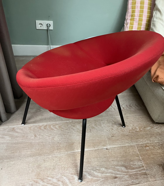 Image 1 of Artifort Nina rood stoel