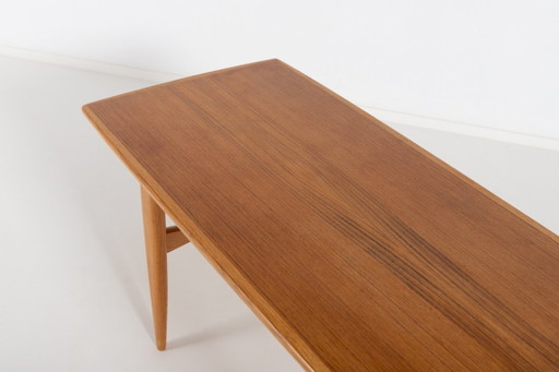 Table basse scandinave moderne en teck, Suède des années 1960