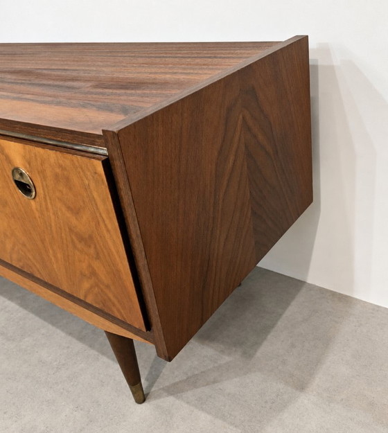 Credenza Lowboard Mid-Century Modern in radica di noce, anni '60-'70, Credenze, Legno, Metallo, Marrone (foto 9 di 11)