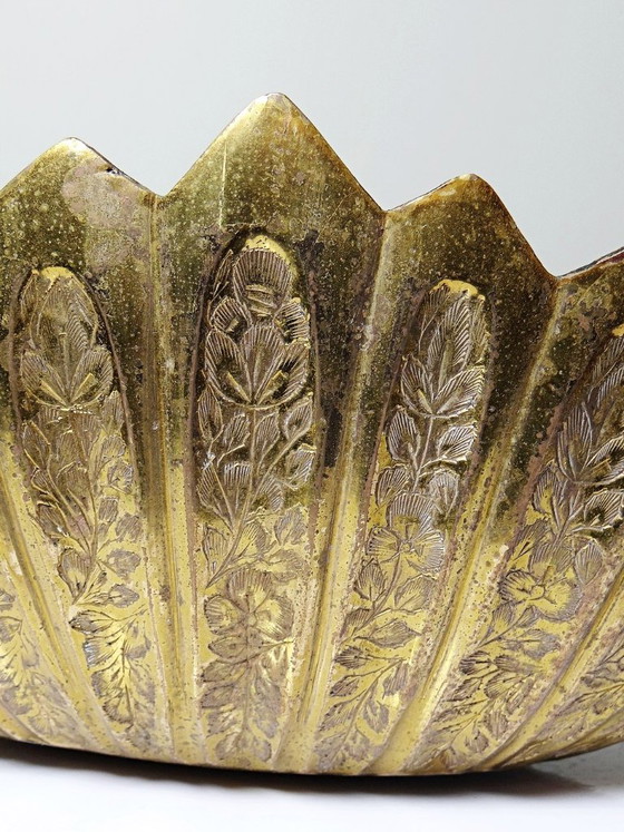 Antique Indian planter in engraved brass, circa 1920-1940 – Artisanat, Decorative Objects (photo 11 of 13)
