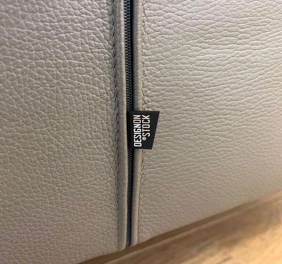 Image 1 of Design on Stock Aikon Hoekbank Taupe Leer Nieuwstaat