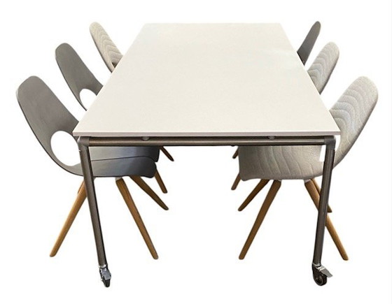 Image 1 of Ahrend Move-It Table