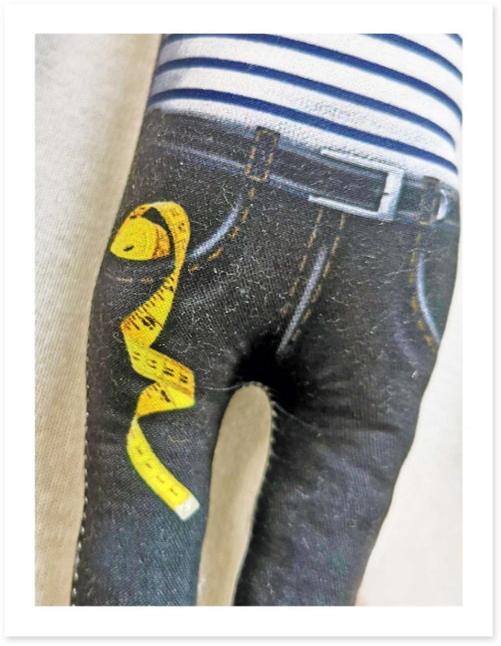 Image 1 of Cadeau van Jean Paul Gaultier | Couture woondecoratie | Kunstpop verzamelobject | Cadeau voor modefanaten