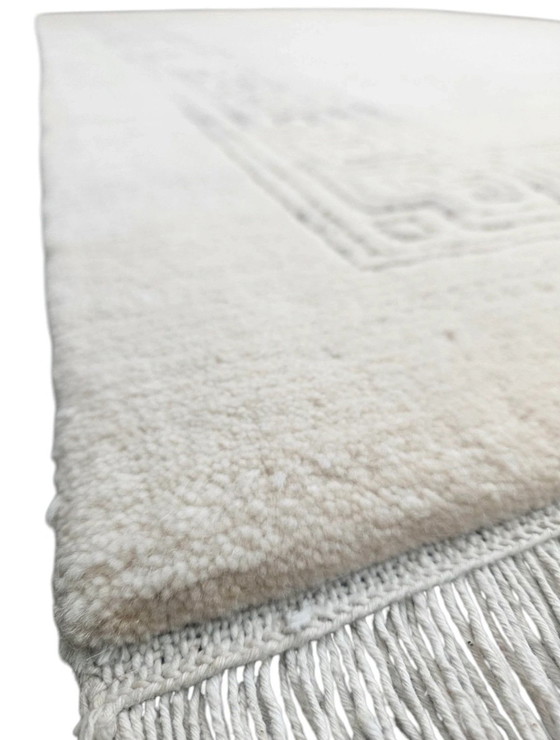 Image 1 of Hand-knotted modern oriental wool rug Cream Nepal 158x236cm
