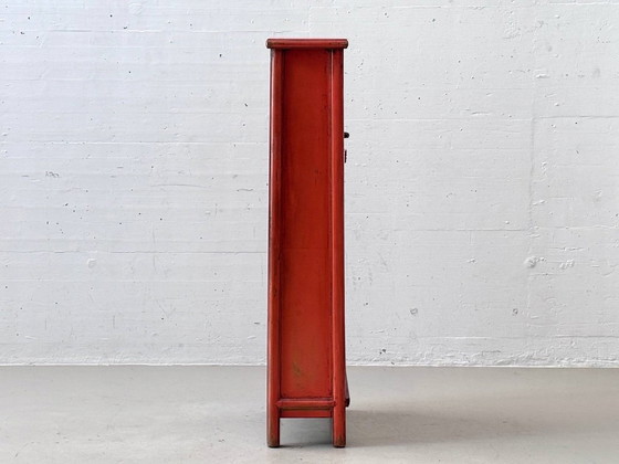 Smal Chinese Bruidskast in Rood – Vintage Lakmeubel – Opbergkast, Wood (photo 12 of 15)