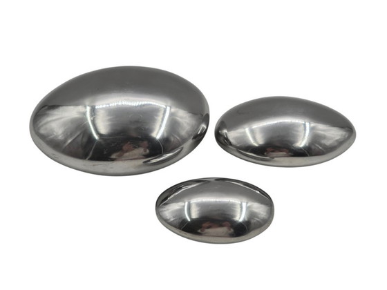 Image 1 of Set di 3 ciottoli decorativi in ​​alluminio massiccio