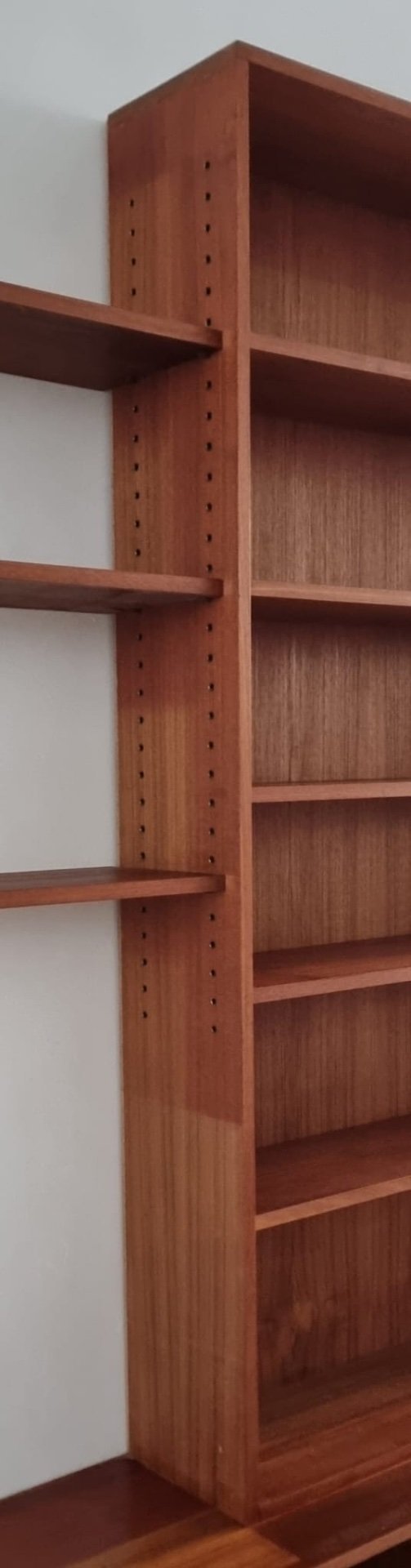 Image 1 of Librería de mediados de siglo