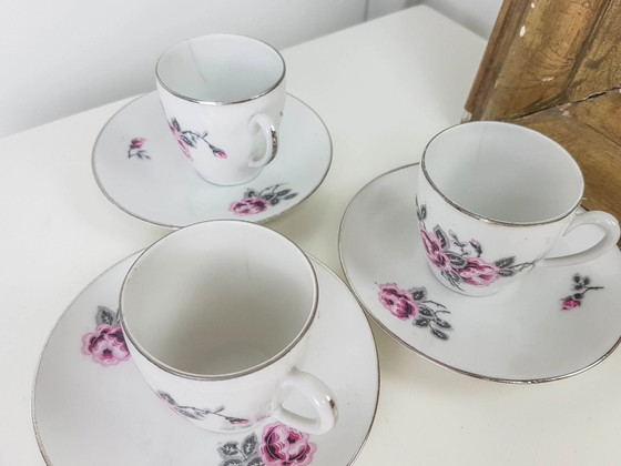 Service à thé en porcelaine blanche à motif floral – Vaisselle (photo 8 of 10)