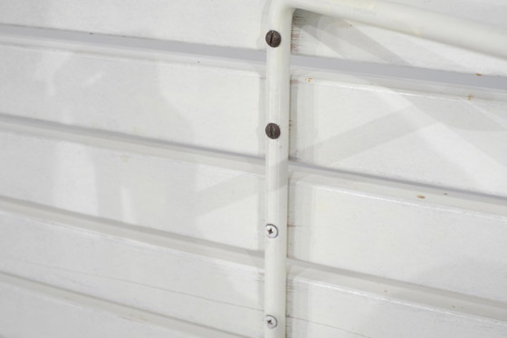 Image 1 of Panca "400" in legno bianco di Harry Bertoia per Knoll International.