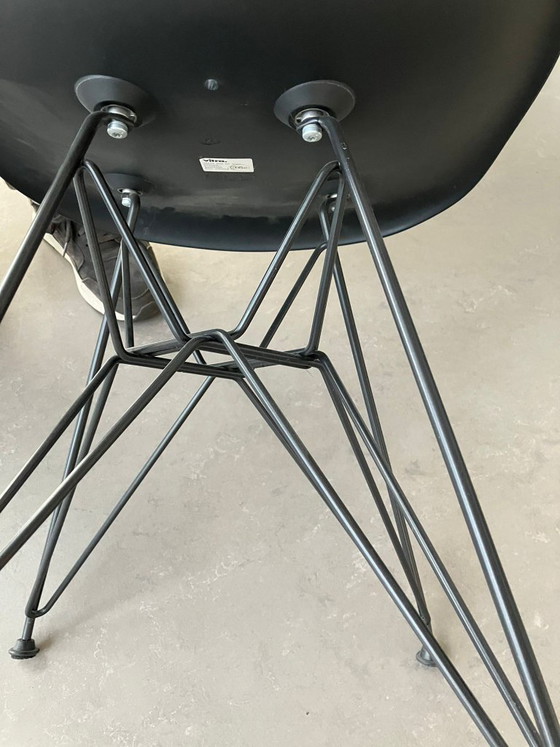Image 1 of Sheet steel table with Vitra chairs