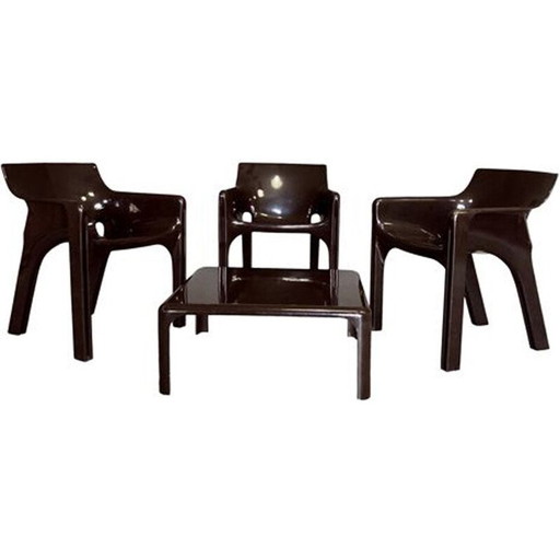 Satz von 4 Gaudi-Sesseln und Demetrio Couchtisch von Vico Magistretti für Artemide, 1974